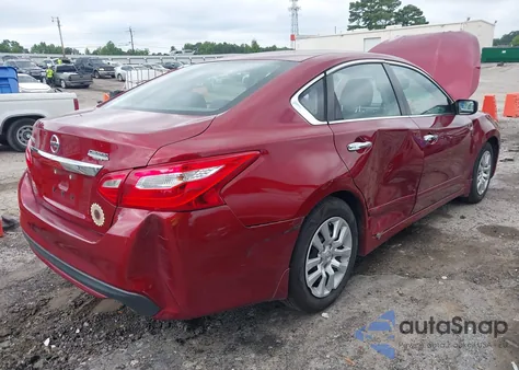 2017 Nissan Altima 2.5 S z USA, uszkodzony, nr VIN 1N4AL3AP2HC250462